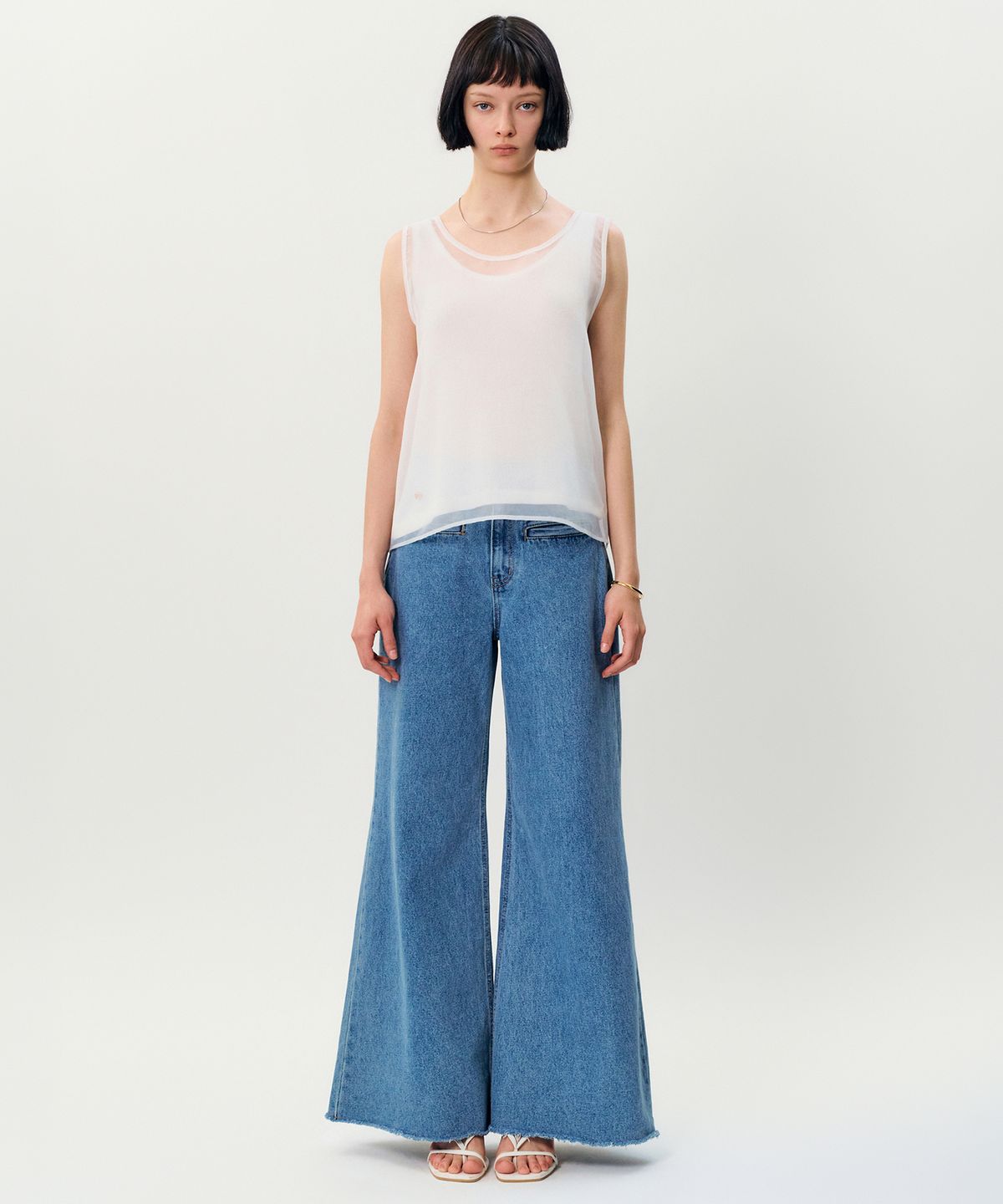 메이버유(MAYVERU) hegg sleeveless blouse _ Ivory