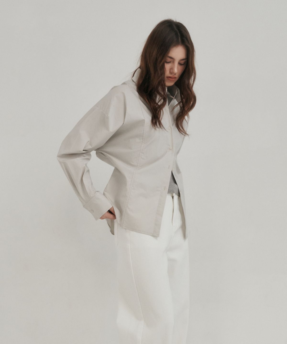 로시로우(LOSSYROW) Back Button Detail Shirt light gray