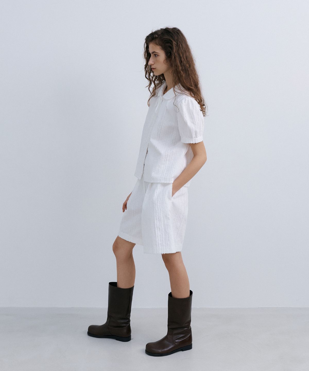 에핑글러(EPINGLER) ORIGAMI MIDI SHORTS - WHITE