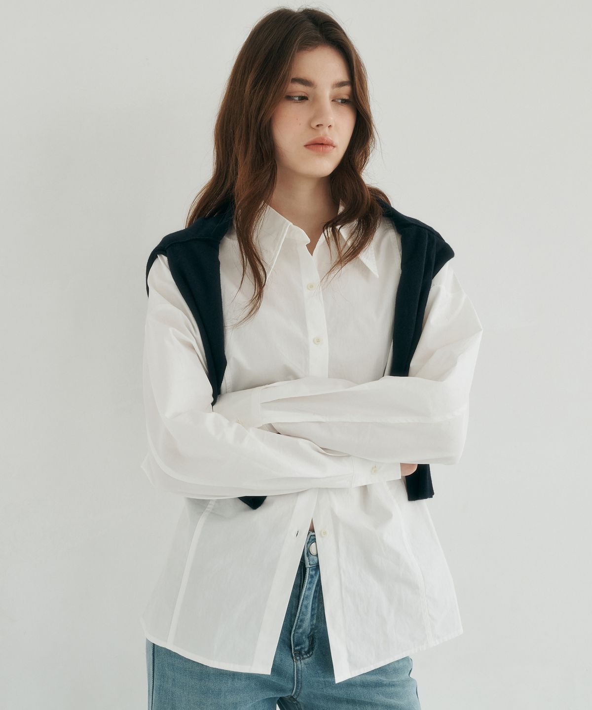 로시로우(LOSSYROW) Back Button Detail Shirt white