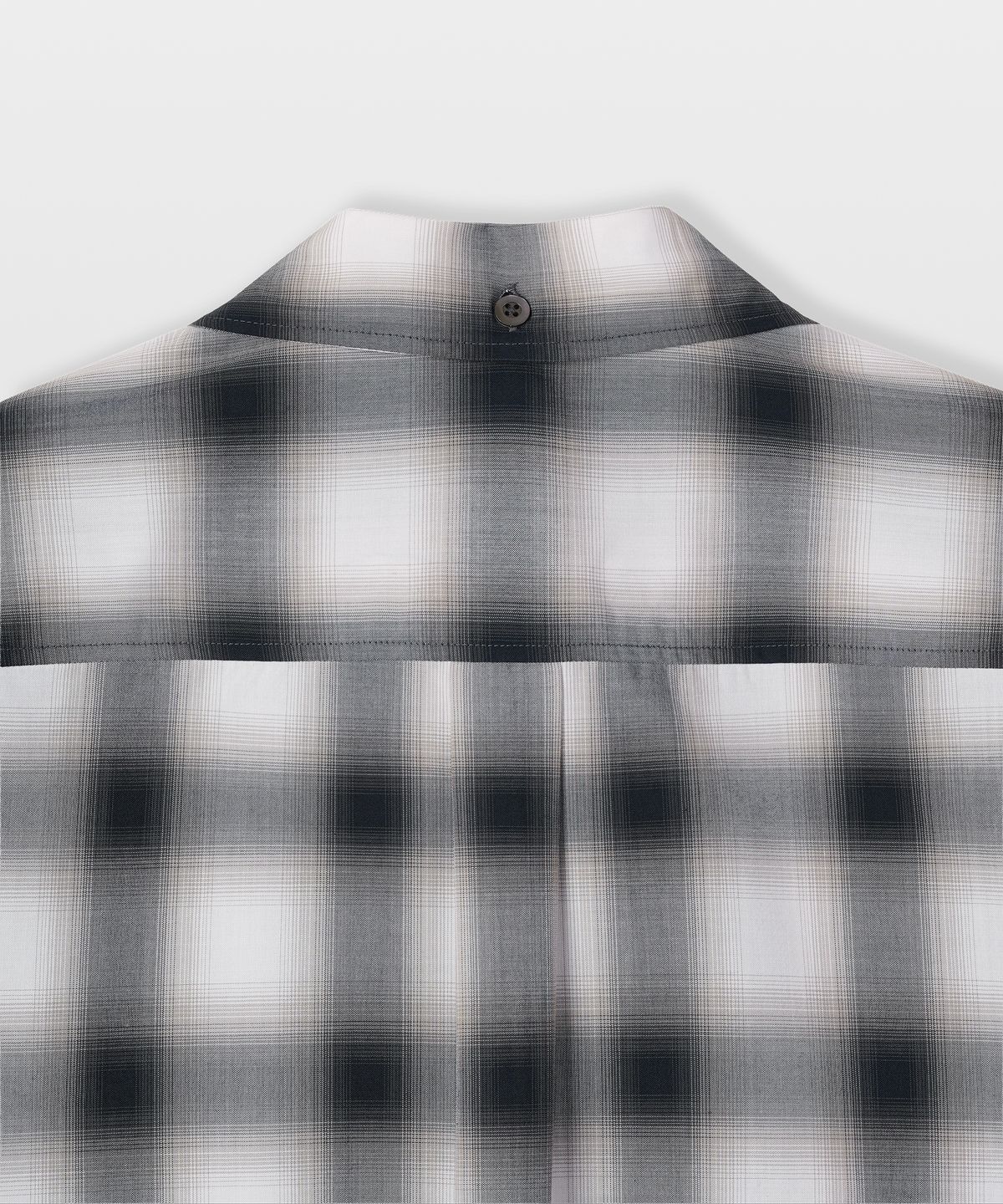 매너그램(MANNERGRAM) [CHAMBRAY 일본 수입원단] 클래식 옴브레 릴렉스드 셔츠
