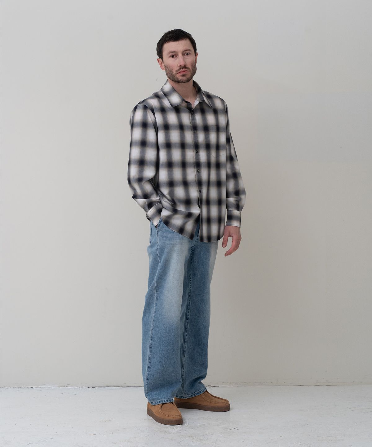 매너그램(MANNERGRAM) [CHAMBRAY 일본 수입원단] 클래식 옴브레 릴렉스드 셔츠