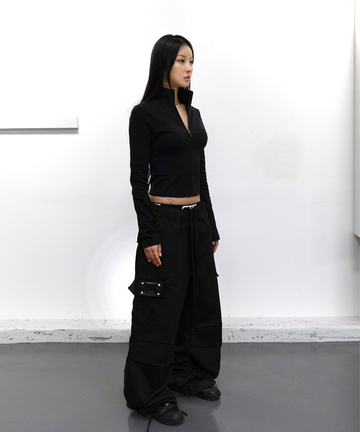 씨티씨(CTC) Leather patch cargo pants (black)