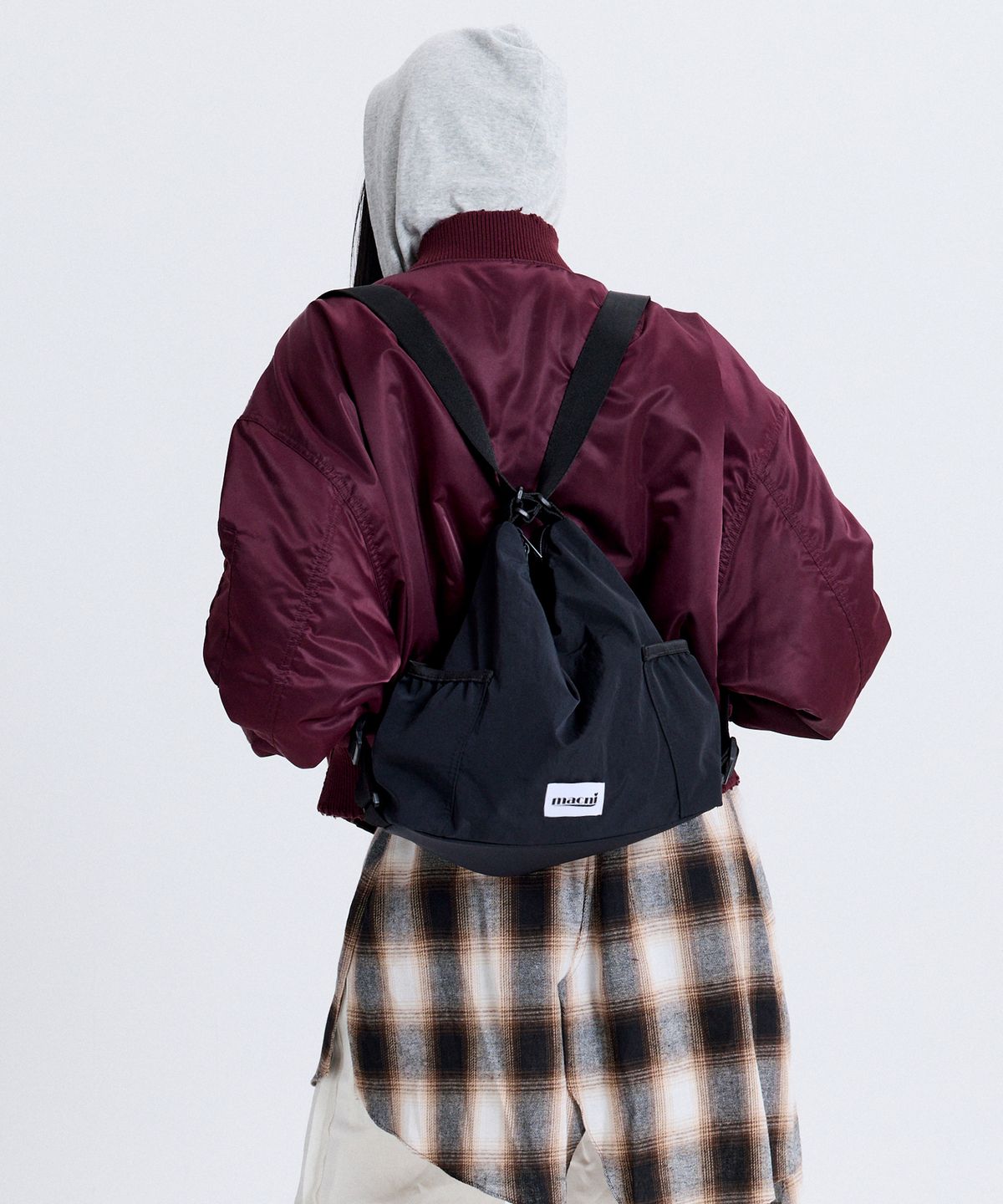 마크니(MACNI) UTILITY SHOULDER BAG BLACK