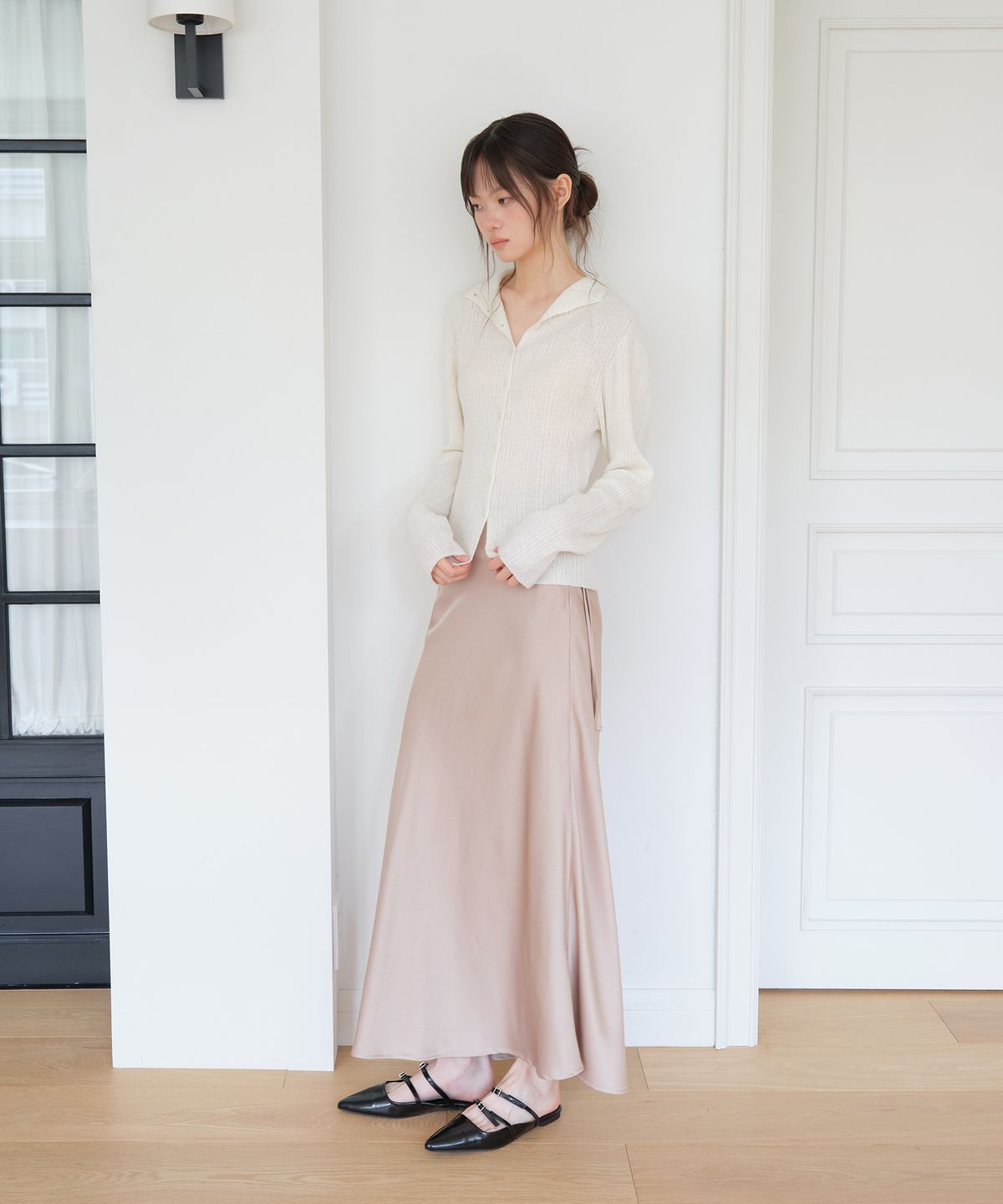 엽페(YUPPE) SATIN LONG SKIRT_BEIGE