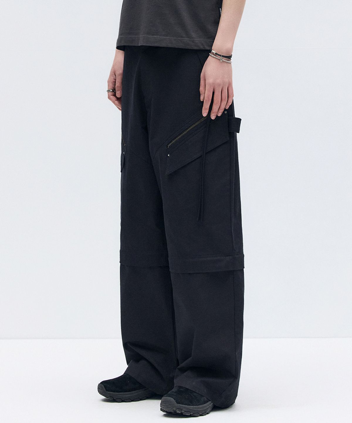 메종미네드(MAISON MINED) DETACHABLE COTTON PANTS BLACK