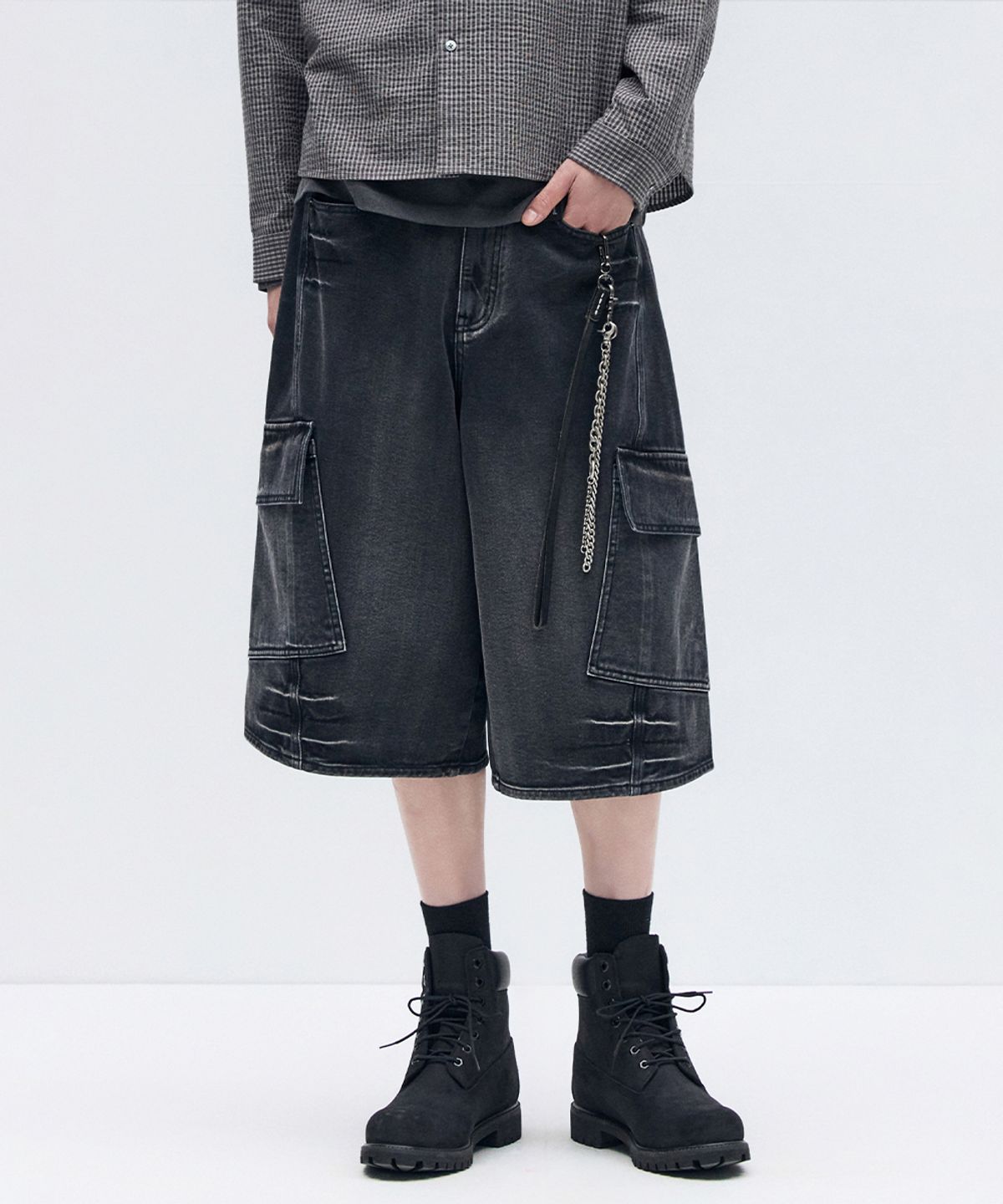 메종미네드(MAISON MINED) VESTIGE CARGO BERMUDA PANTS BLACK