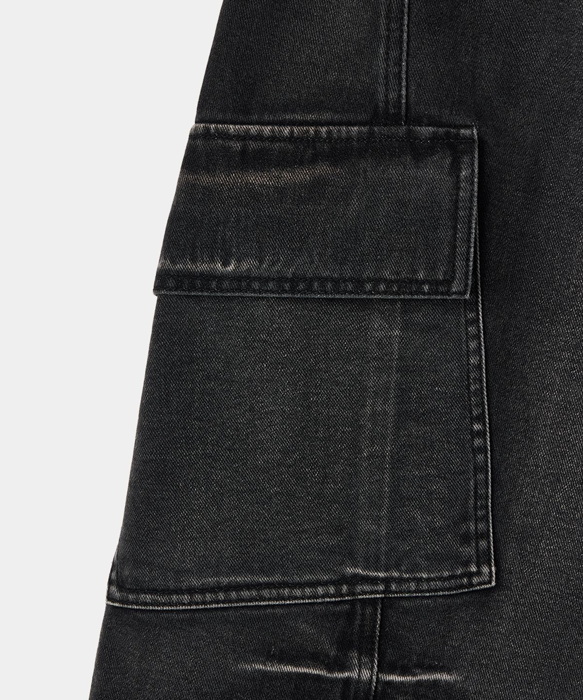 메종미네드(MAISON MINED) VESTIGE CARGO BERMUDA PANTS BLACK