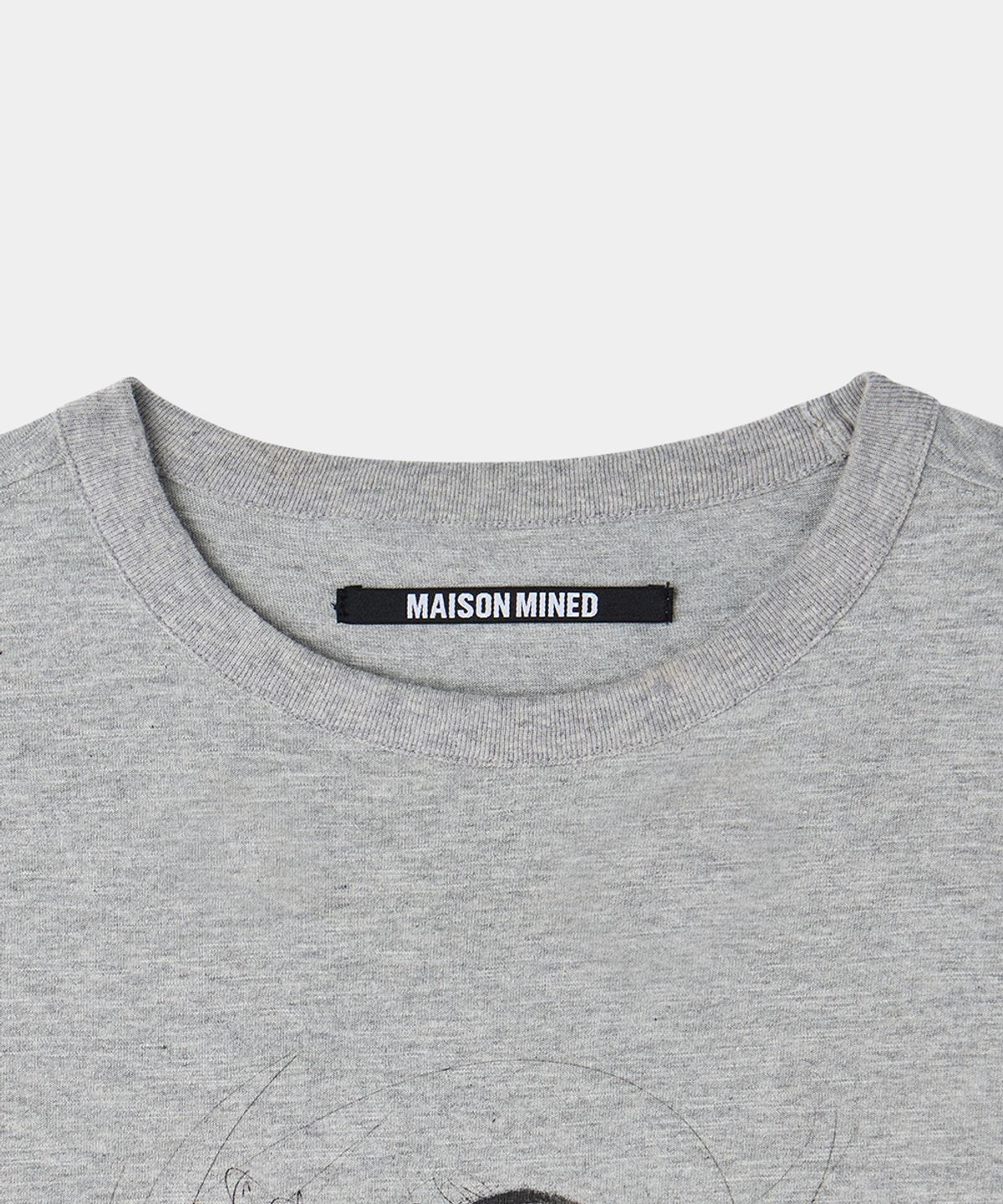 메종미네드(MAISON MINED) MP3 GRAPHIC LAYERED HALF T MELANGE GRAY