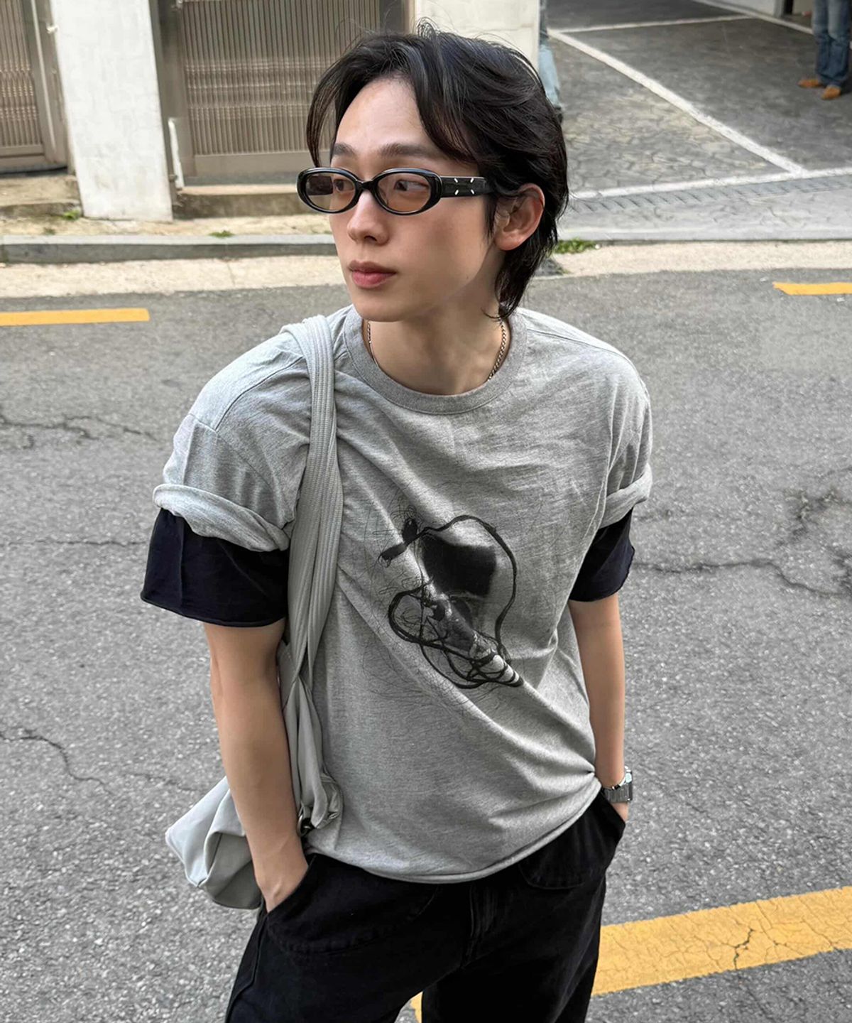 메종미네드(MAISON MINED) MP3 GRAPHIC LAYERED HALF T MELANGE GRAY