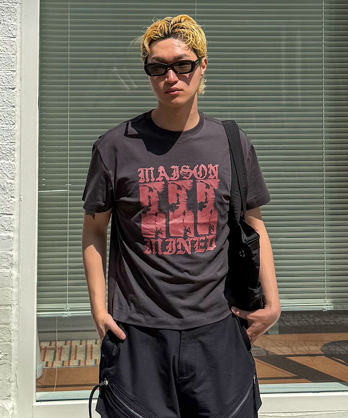메종미네드(MAISON MINED) FADE DRIFT GRAPHIC CROP HALF T CHARCOAL