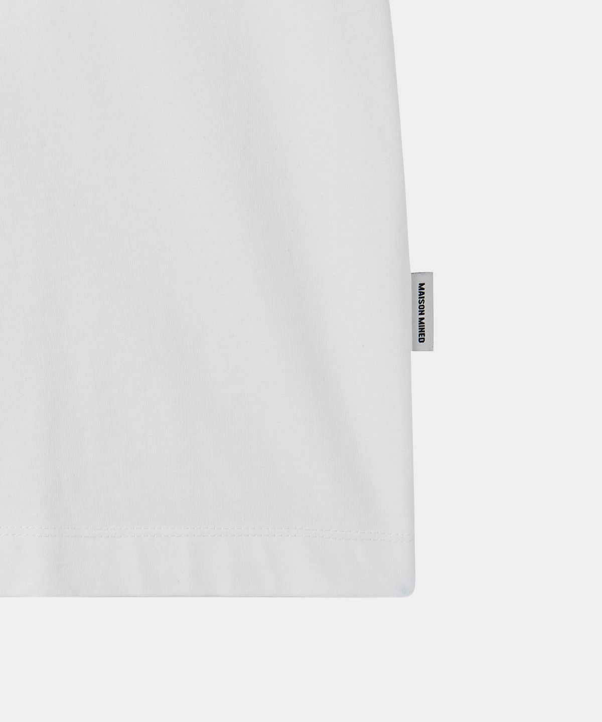 메종미네드(MAISON MINED) FADE DRIFT GRAPHIC CROP HALF T WHITE