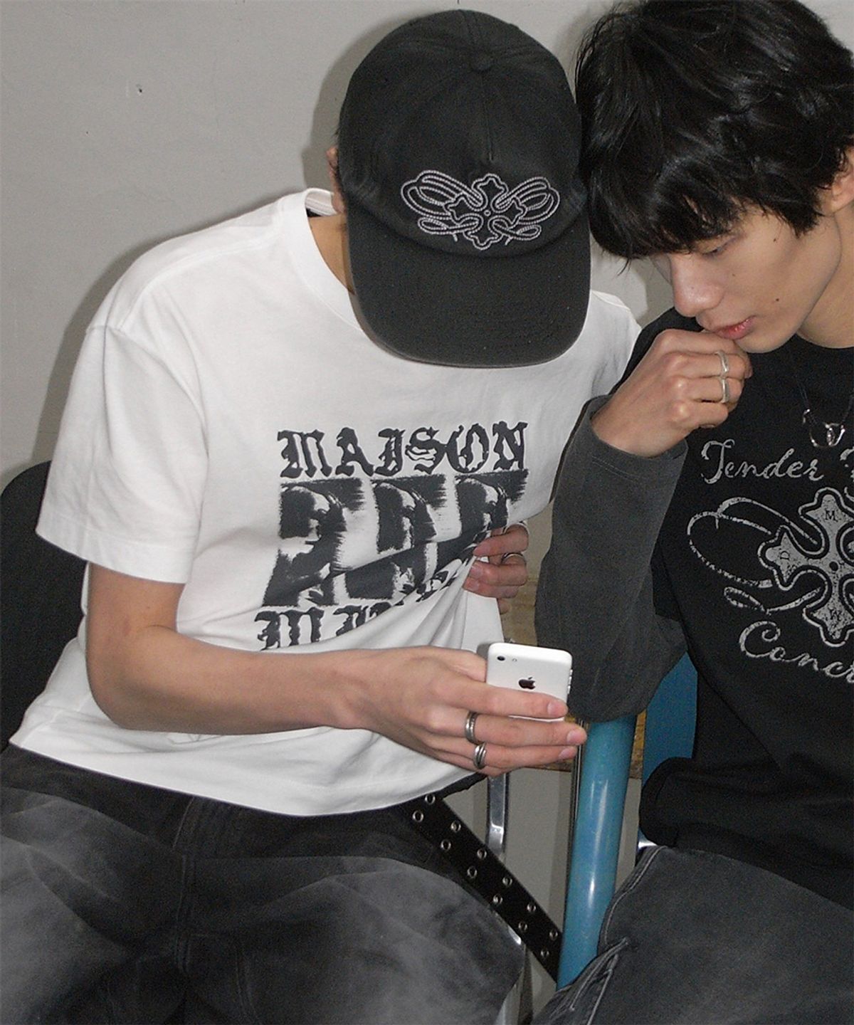 메종미네드(MAISON MINED) FADE DRIFT GRAPHIC CROP HALF T WHITE