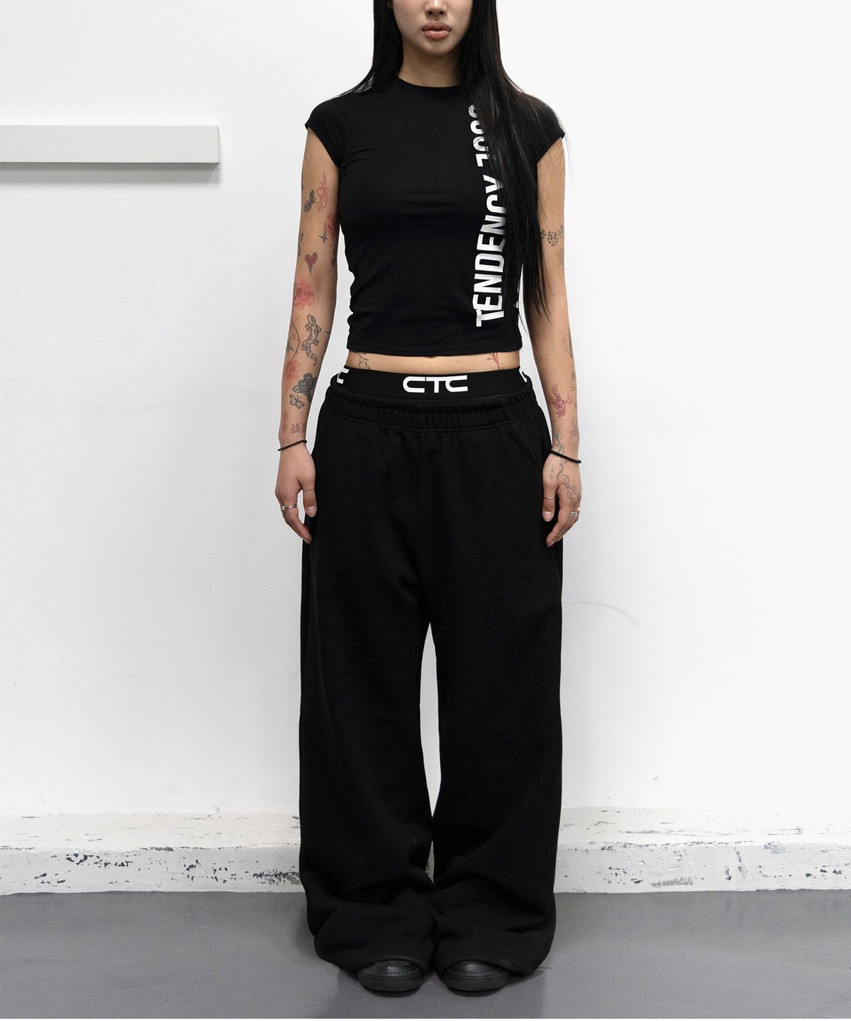 씨티씨(CTC) Essential patch jogger pants (black)