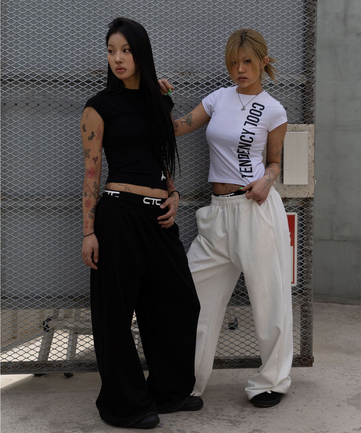 씨티씨(CTC) Essential patch jogger pants (black)