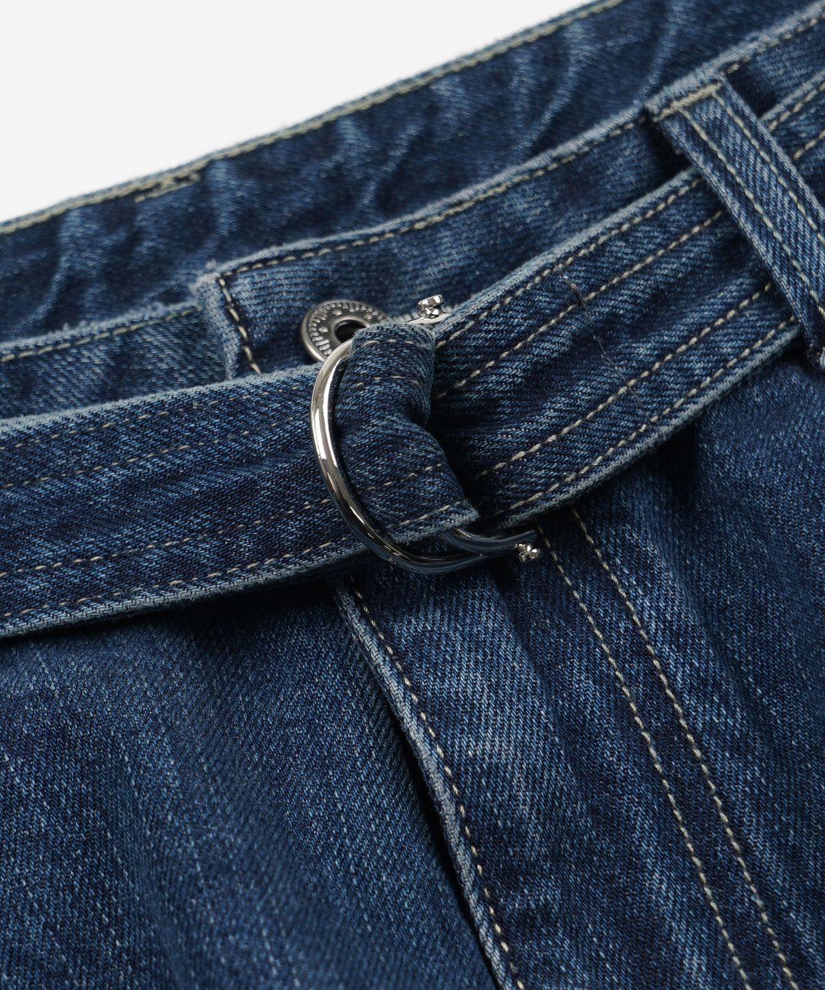 프리즘웍스(FRIZMWORKS) LYOCELL BELTED DENIM SHORTS _ MID BLUE