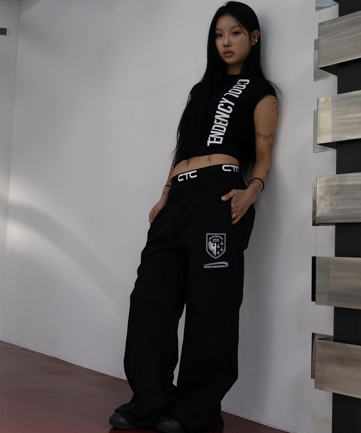 씨티씨(CTC) Signature tendency tee (black)