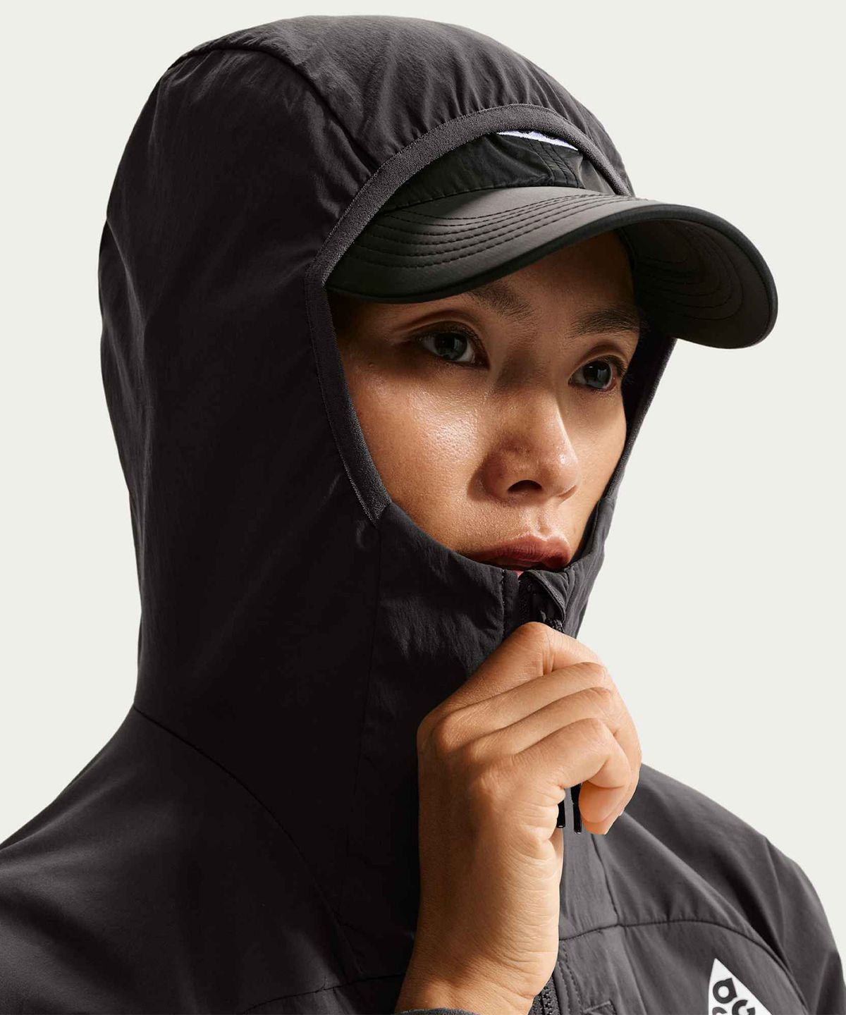 나이키(NIKE) ACG 파이브 타워스 UV 차단 재킷 W - 앤트러사이트:서밋 화이트 / II1329-010