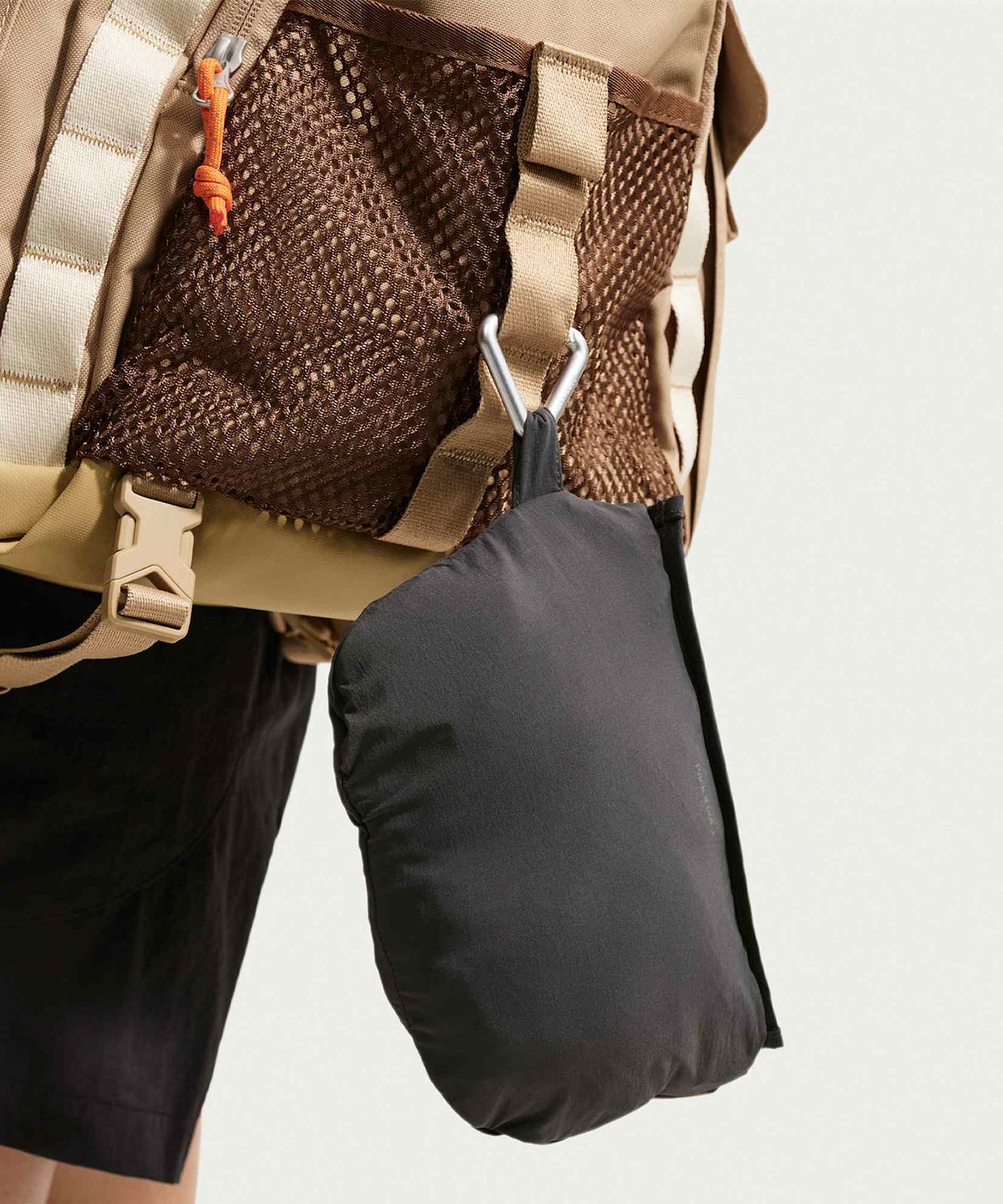 나이키(NIKE) ACG 파이브 타워스 UV 차단 재킷 W - 앤트러사이트:서밋 화이트 / II1329-010