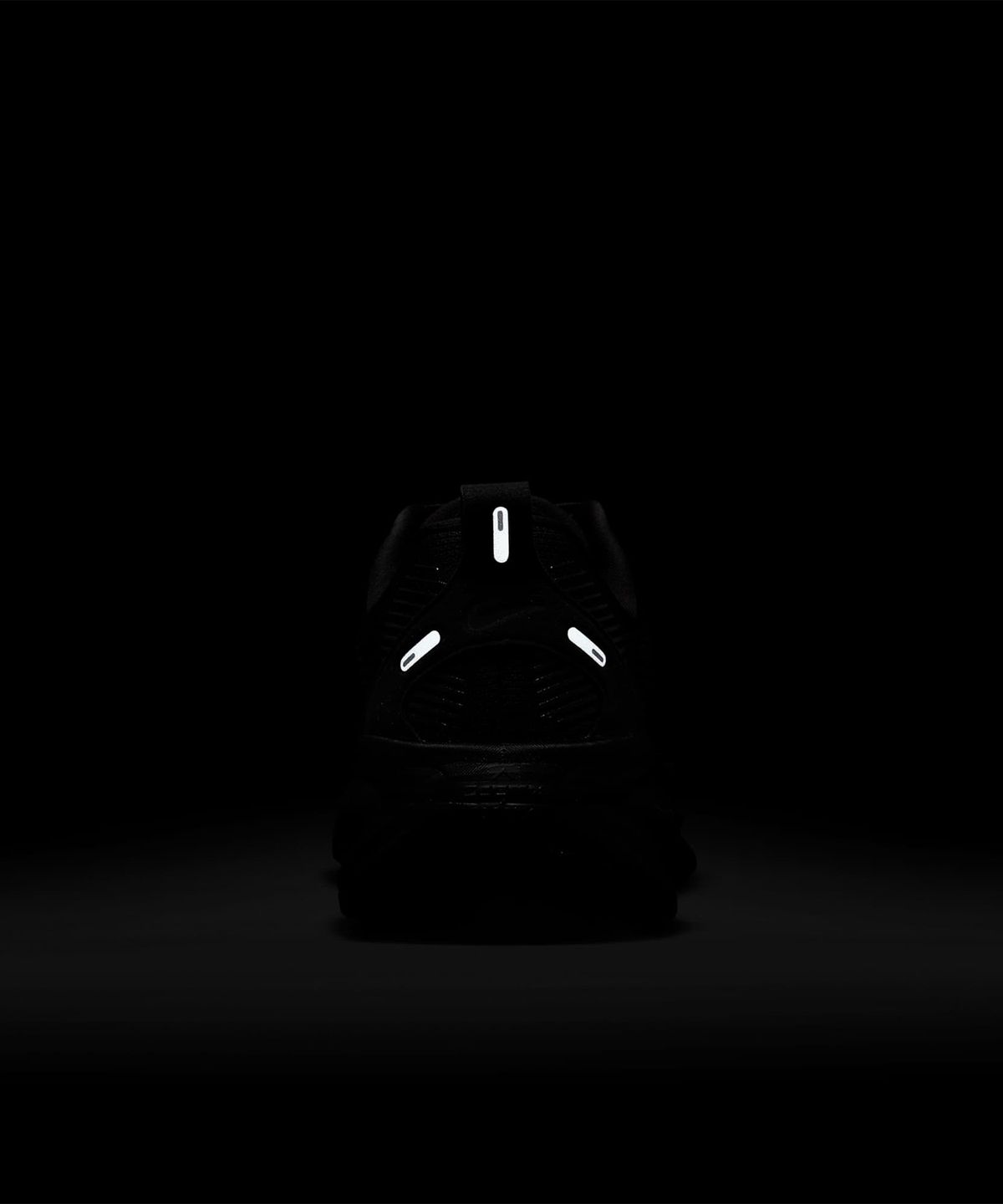 나이키(NIKE) 보메로 18 W - 블랙:다크 스모크 그레이:라이트 스모크 그레이:블랙 / HM6804-004