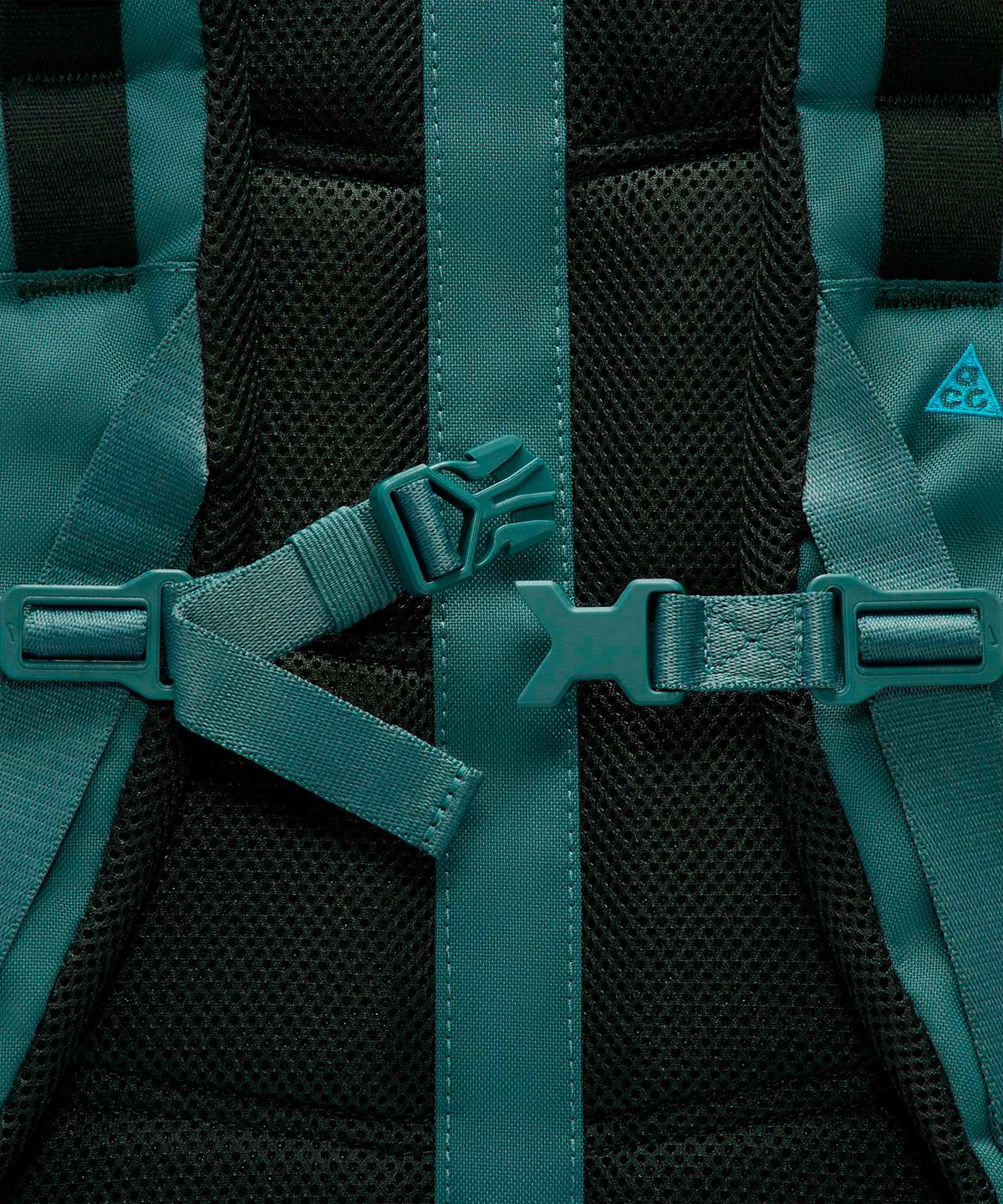 나이키(NIKE) ACG 데이맥스 백팩(25L) - 미네랄 슬레이트:블랙 스프루스:발틱 블루 / HJ8178-382