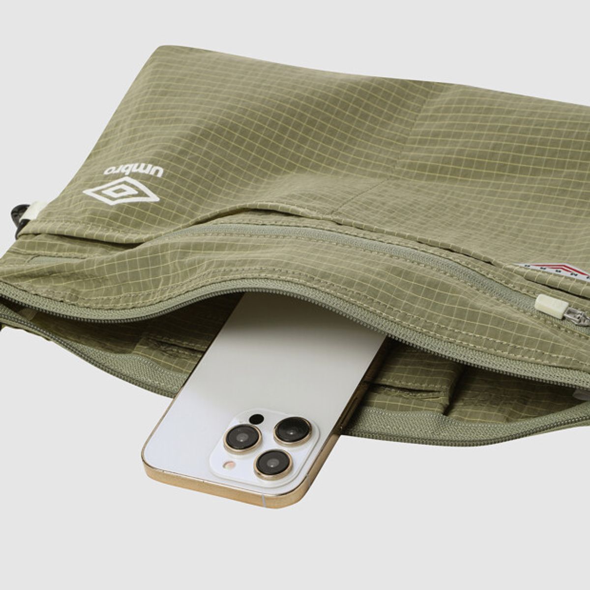 엄브로(UMBRO) 팩잇 경량 패커블 사코슈백 라이트 그린 UR223CBG41