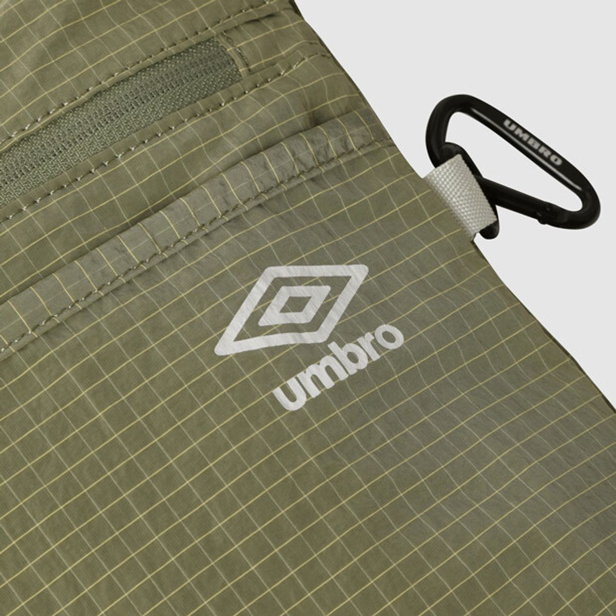 엄브로(UMBRO) 팩잇 경량 패커블 사코슈백 라이트 그린 UR223CBG41