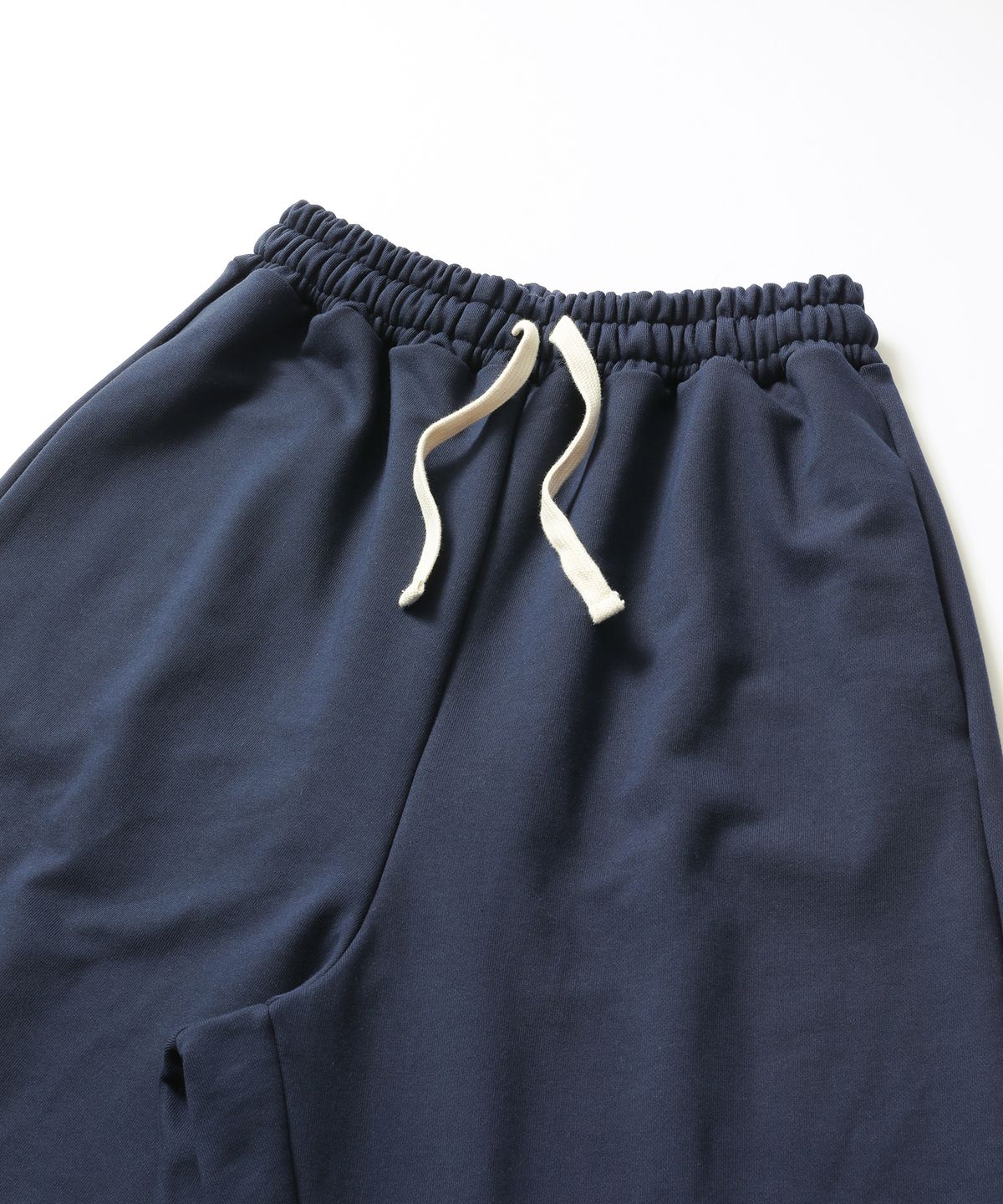 씨에이치사공사(CH.404) WIDE BAGGY SWEAT PANTS NAVY