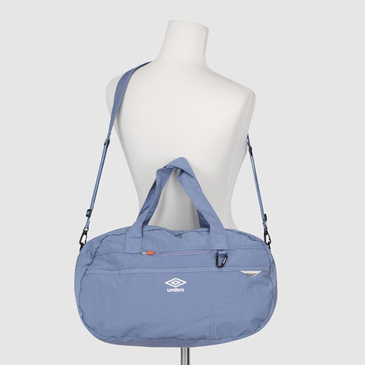 엄브로(UMBRO) 팩잇 경량 패커블 더플백 스카이블루 UR223CBG43