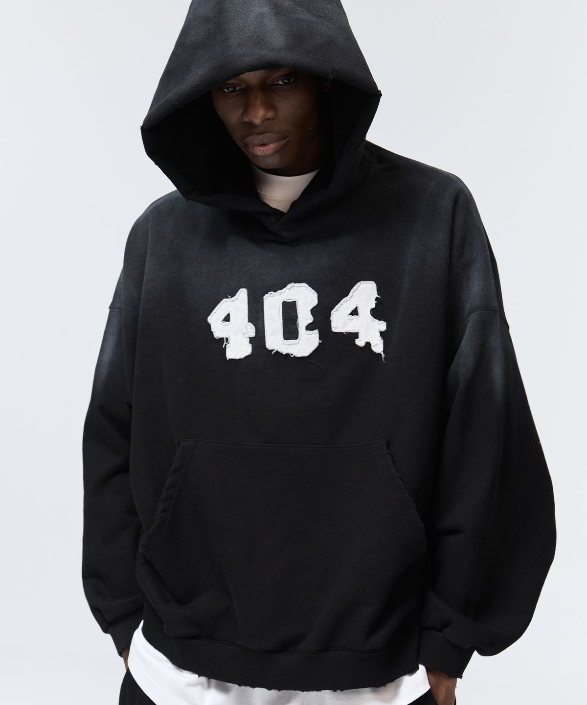 씨에이치사공사(CH.404) 404 HOODIE BLACK