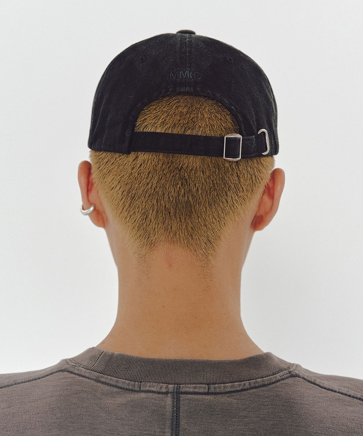 엠엠아이씨(MMIC) WORLD TOUR CAP (WASHED BLACK)