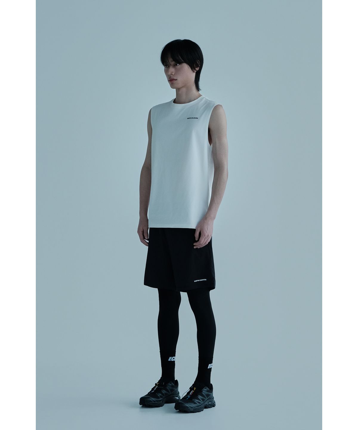 얼스캄에라(EARTH CALM ERA) 소프트 에센셜 슬리브리스_화이트