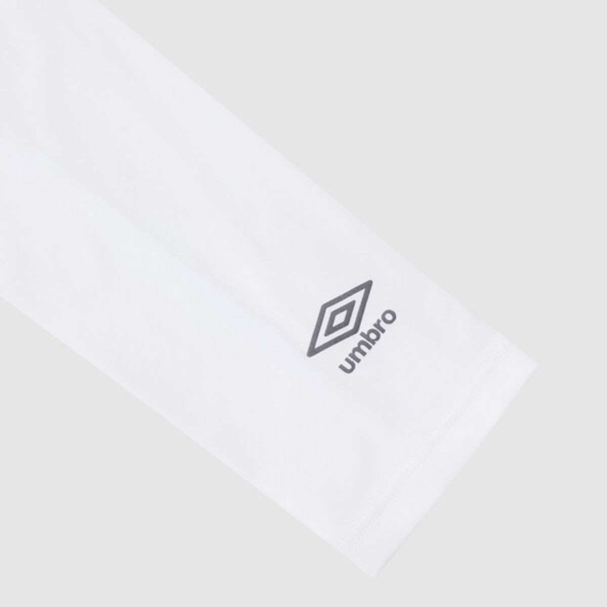 엄브로(UMBRO) 스포츠 팔토시 화이트 UR223SAO53
