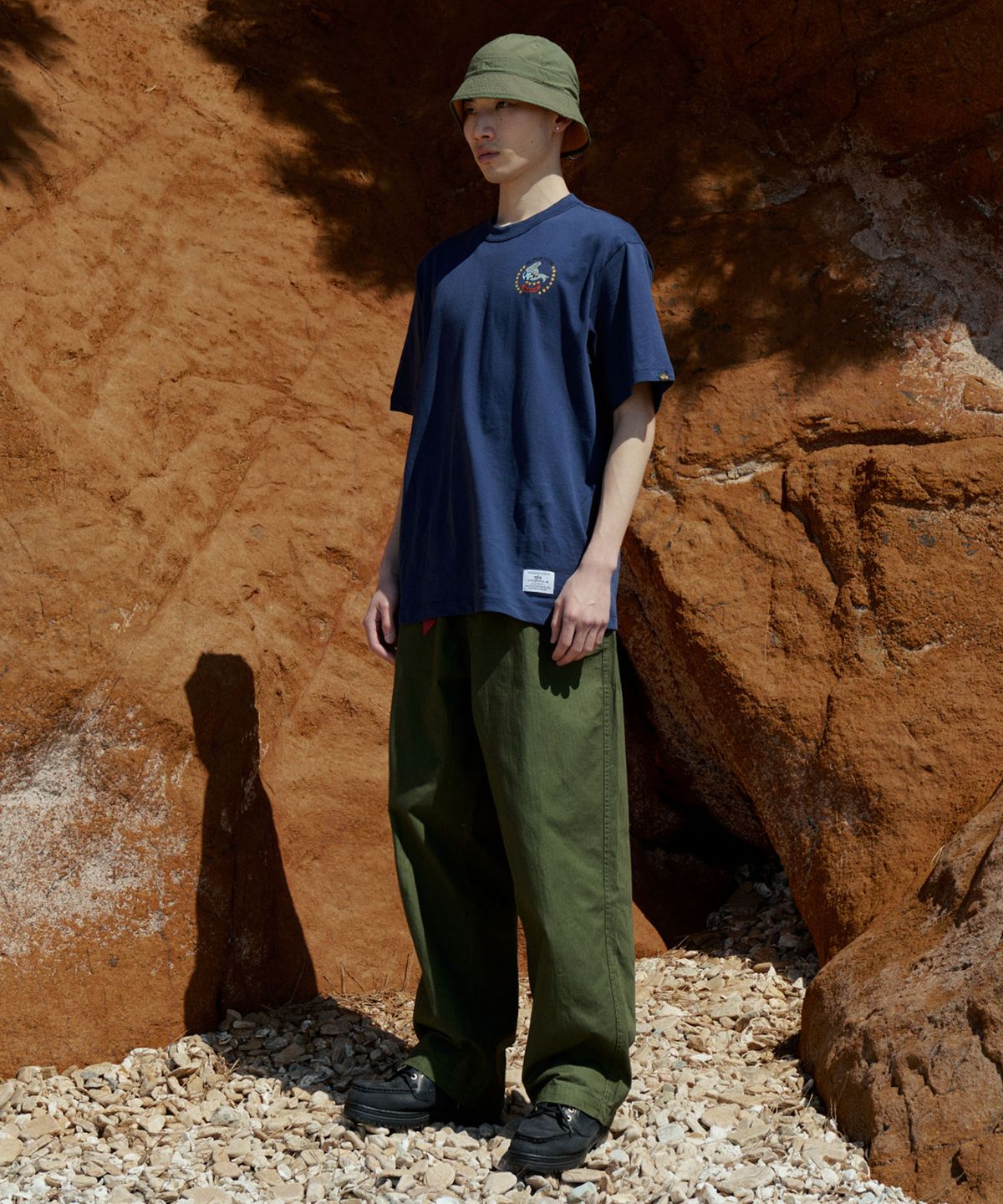 알파 인더스트리(ALPHA INDUSTRIES) 릴랙스드 알파 씰 티셔츠 레플리카 블루