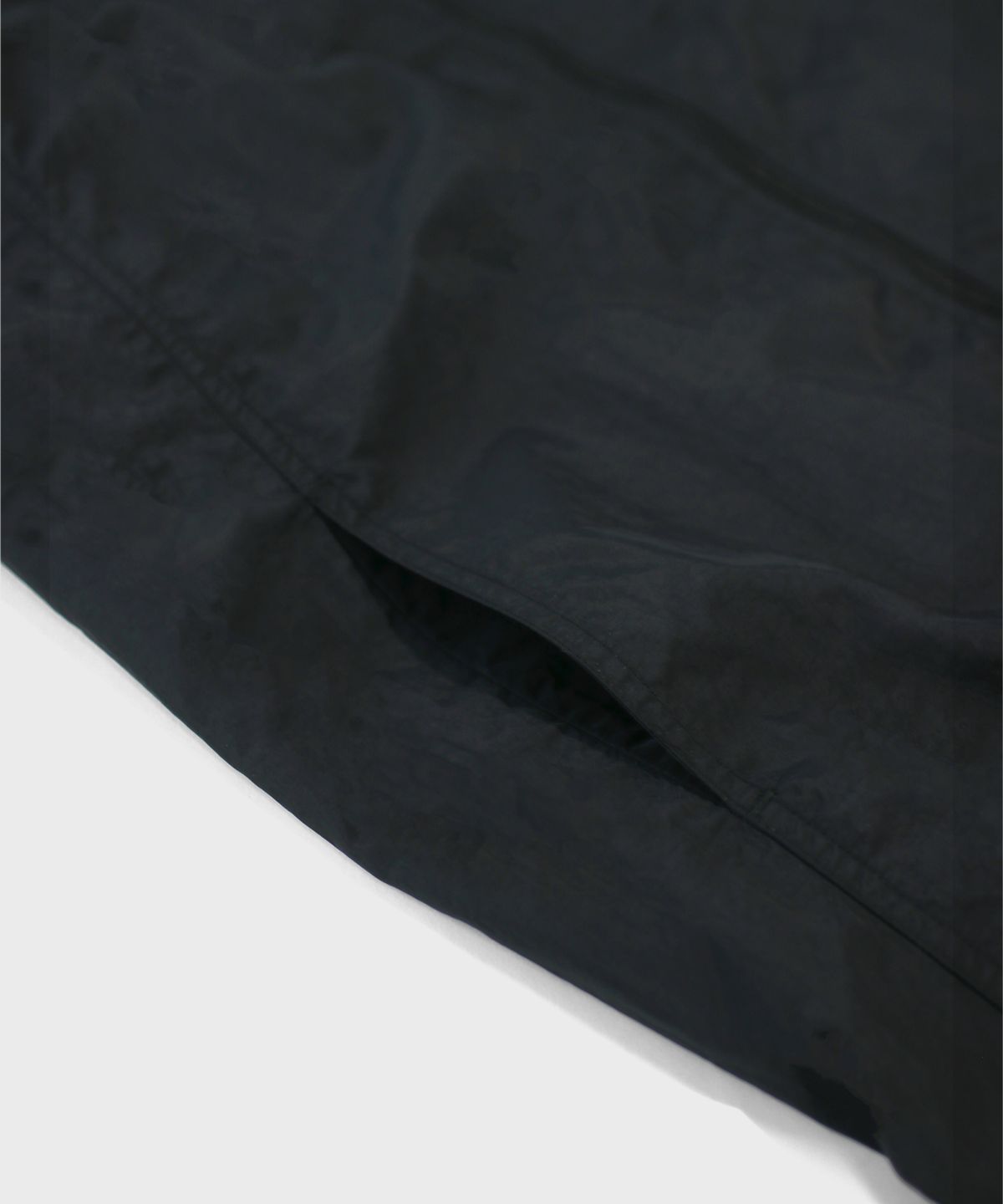 마스마룰즈 어패럴(MASMARULEZ APPAREL) Essential Two Way Light Windbreaker_Black