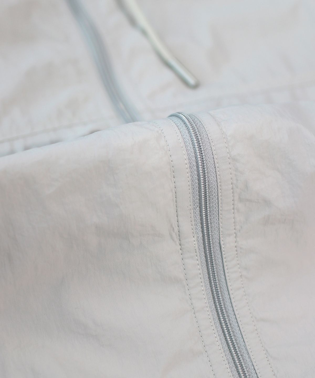 마스마룰즈 어패럴(MASMARULEZ APPAREL) Essential Two Way Light Windbreaker_Light Gray