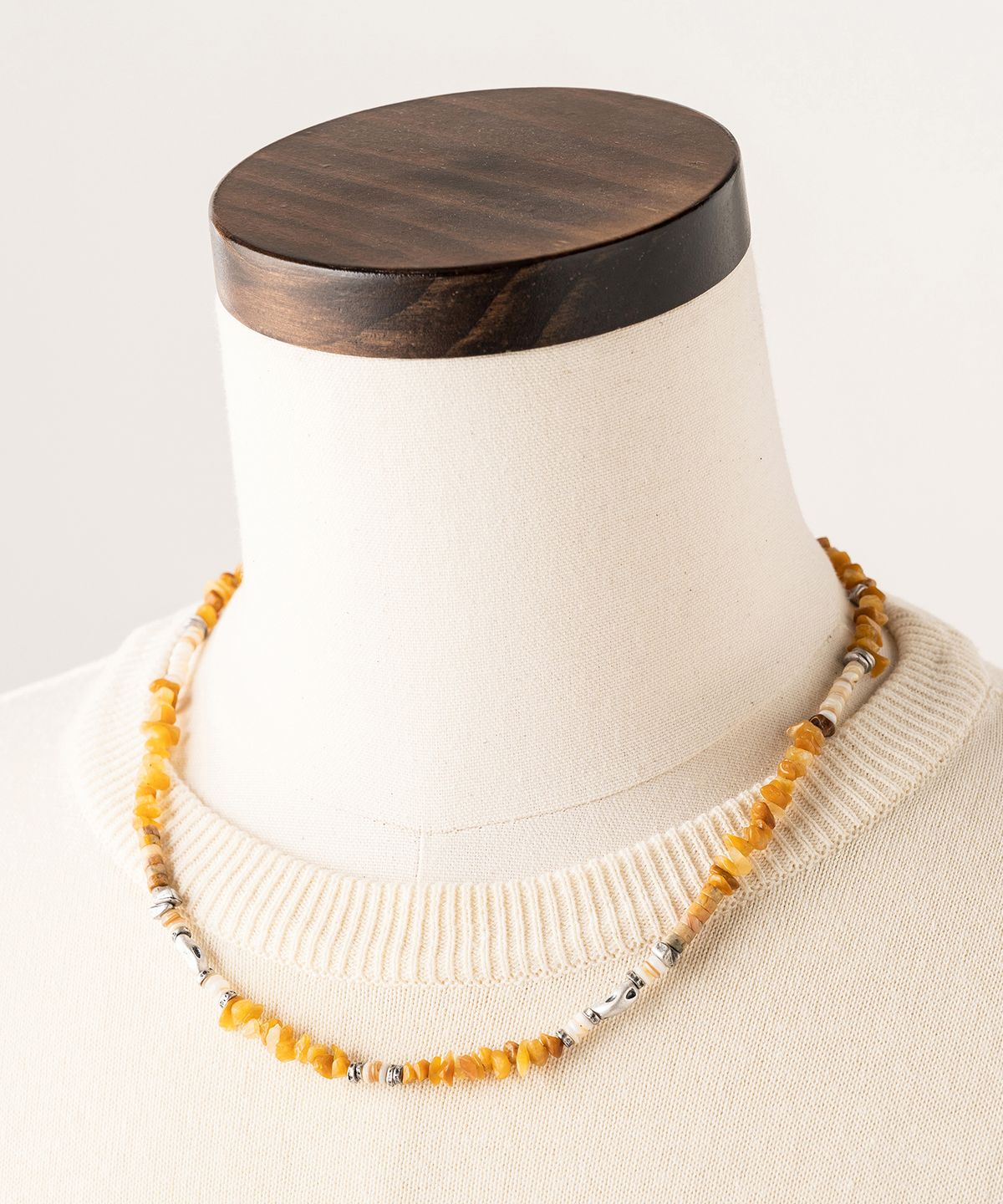 와일드 브릭스(WILD BRICKS) W25 STONE BEAD NECKLACE (yellow)