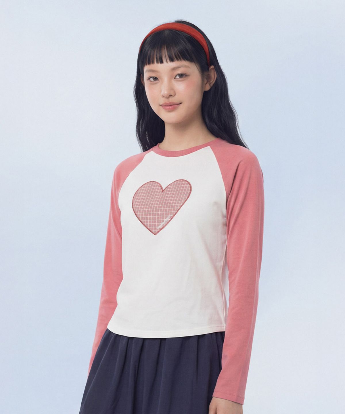 마스마룰즈 어패럴(MASMARULEZ APPAREL) Heart Applique Raglan Long Sleeve_Indie Pink