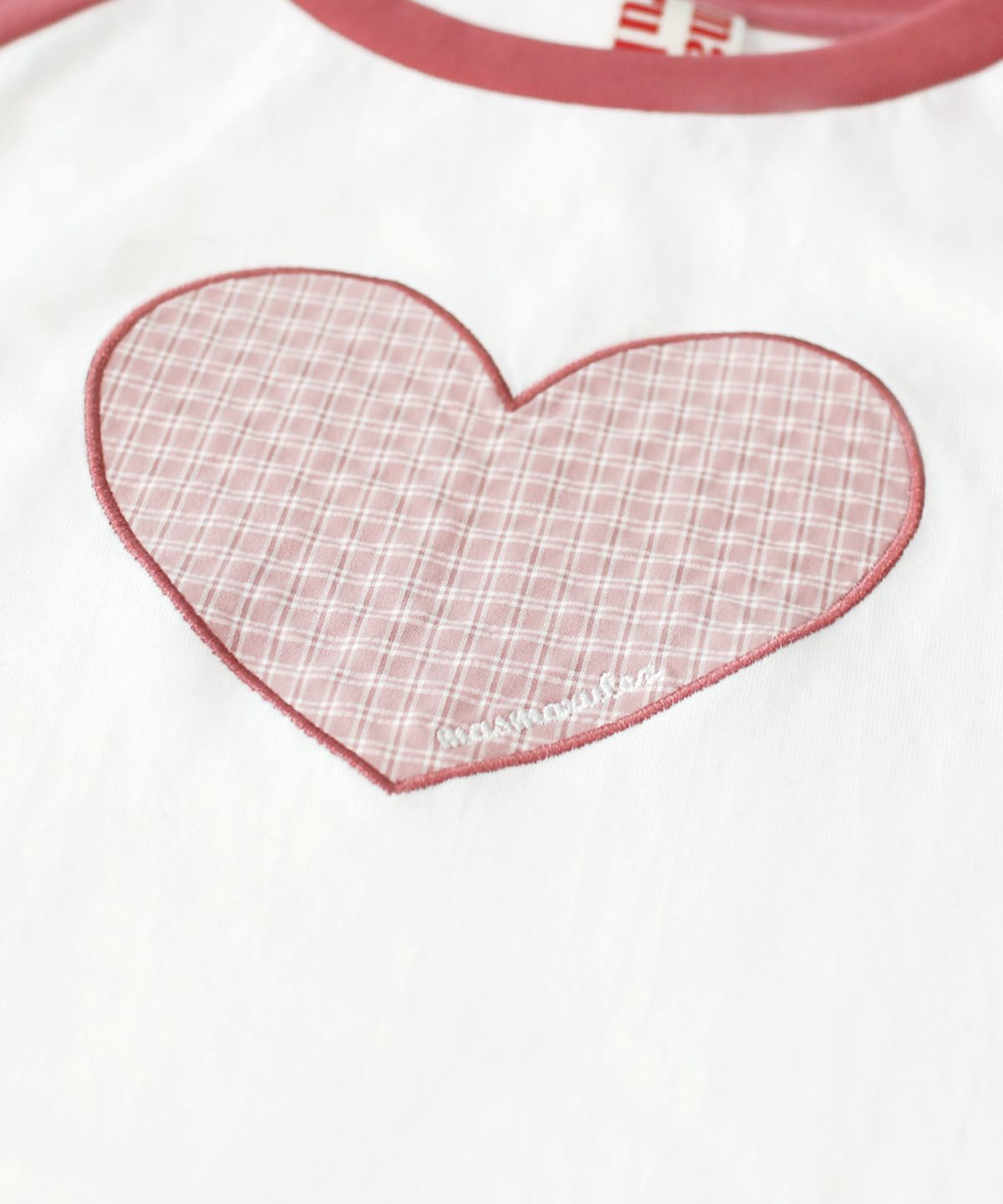 마스마룰즈 어패럴(MASMARULEZ APPAREL) Heart Applique Raglan Long Sleeve_Indie Pink