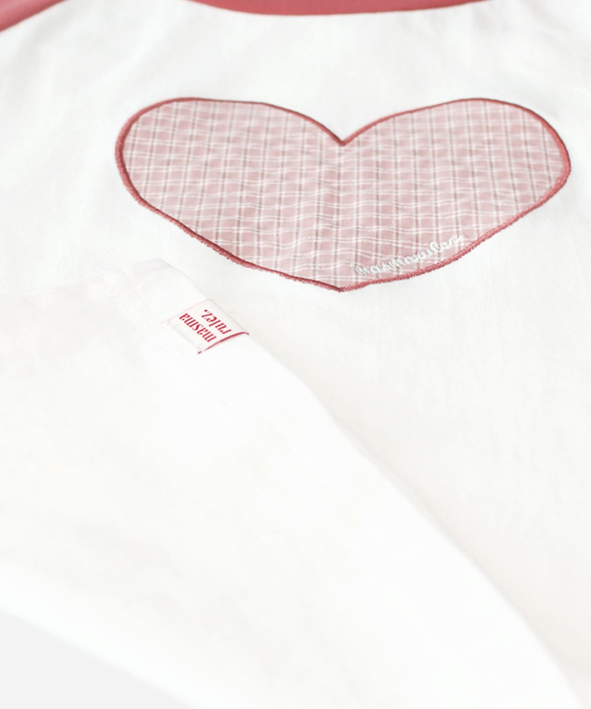 마스마룰즈 어패럴(MASMARULEZ APPAREL) Heart Applique Raglan Long Sleeve_Indie Pink
