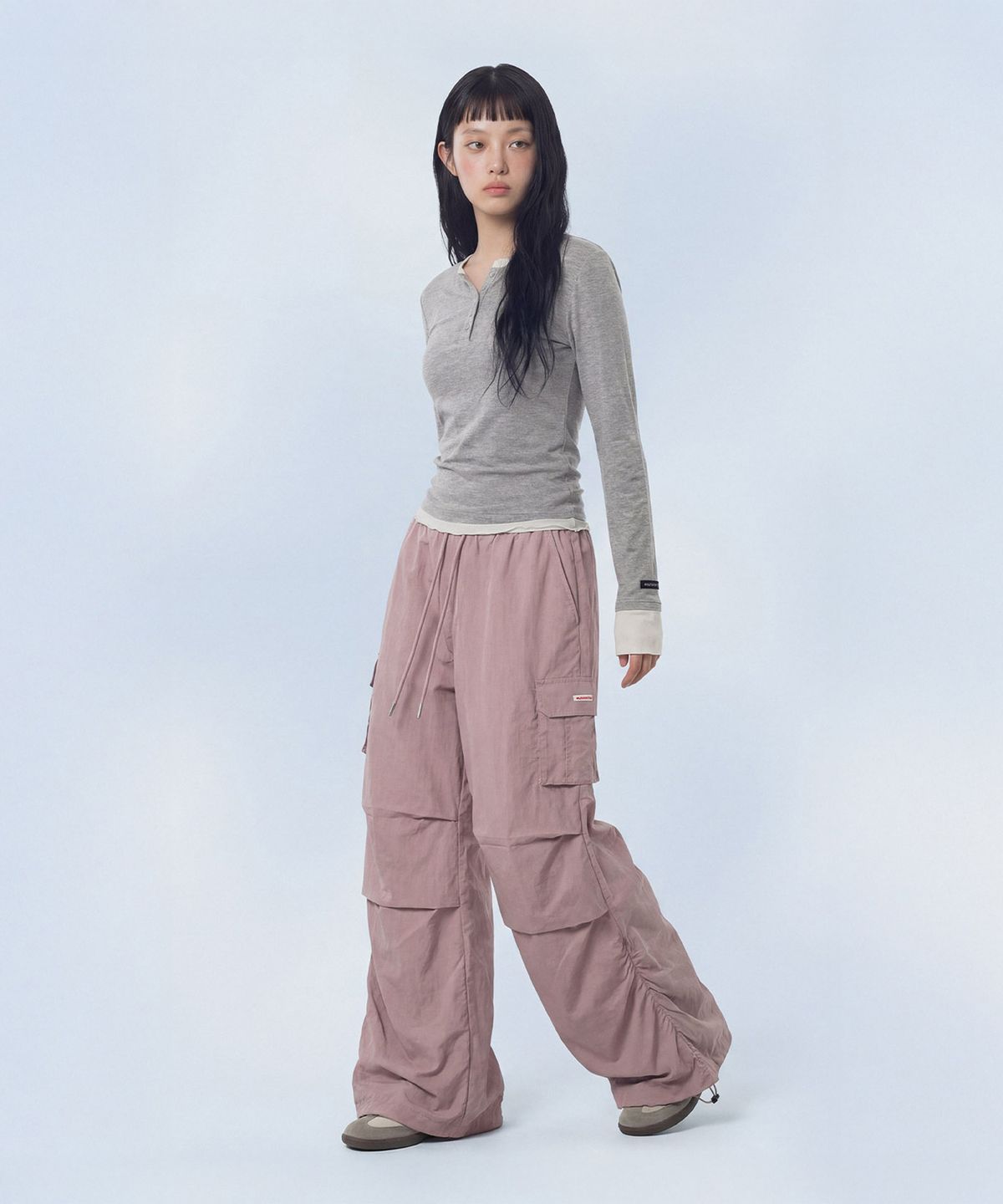 마스마룰즈 어패럴(MASMARULEZ APPAREL) Essential Parasuit Shirring Cargo Pants_Indie Pink