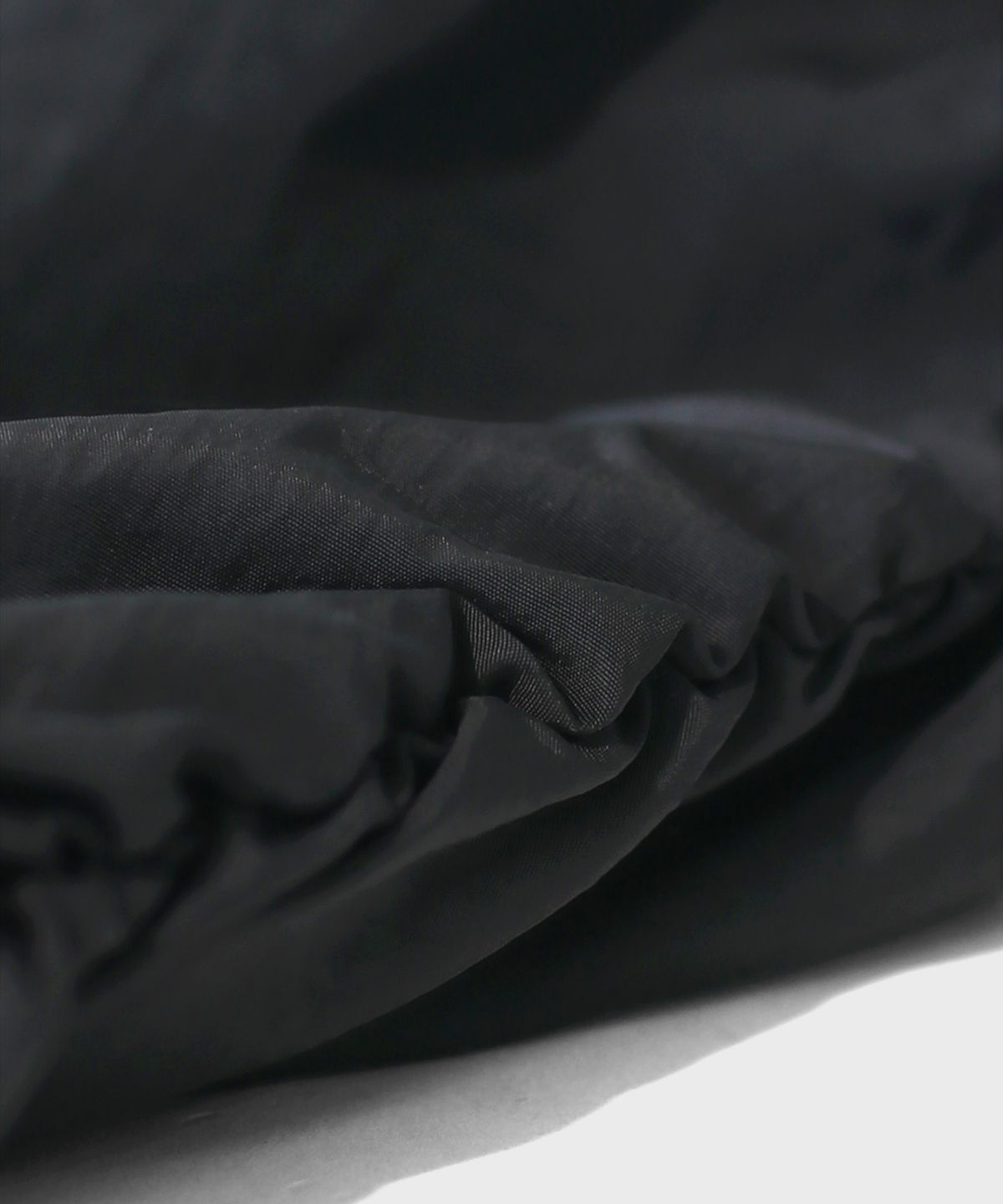 마스마룰즈 어패럴(MASMARULEZ APPAREL) Essential Parasuit Shirring Cargo Pants_Black