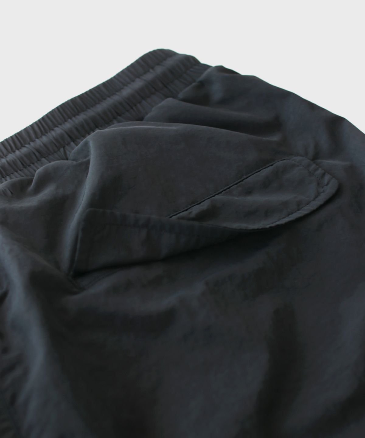마스마룰즈 어패럴(MASMARULEZ APPAREL) Essential Parasuit Shirring Cargo Pants_Black