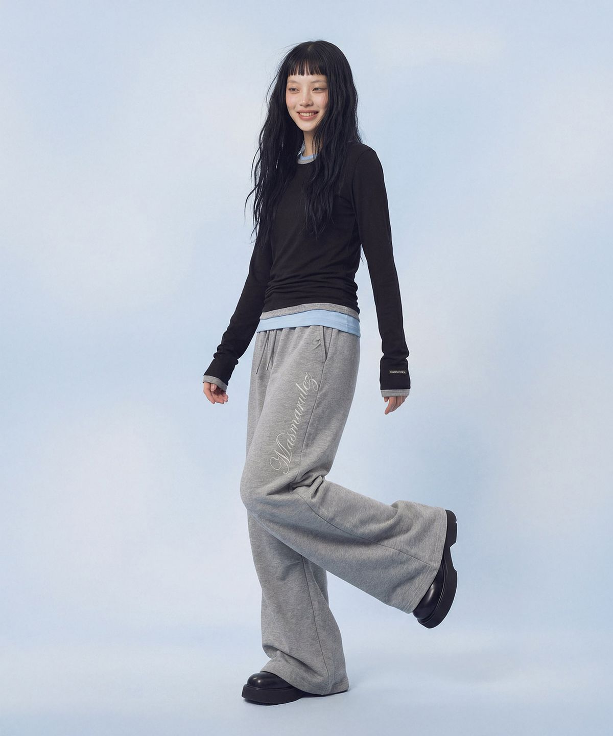마스마룰즈 어패럴(MASMARULEZ APPAREL) Side Letter Flare Sweatpants_Melange Gray