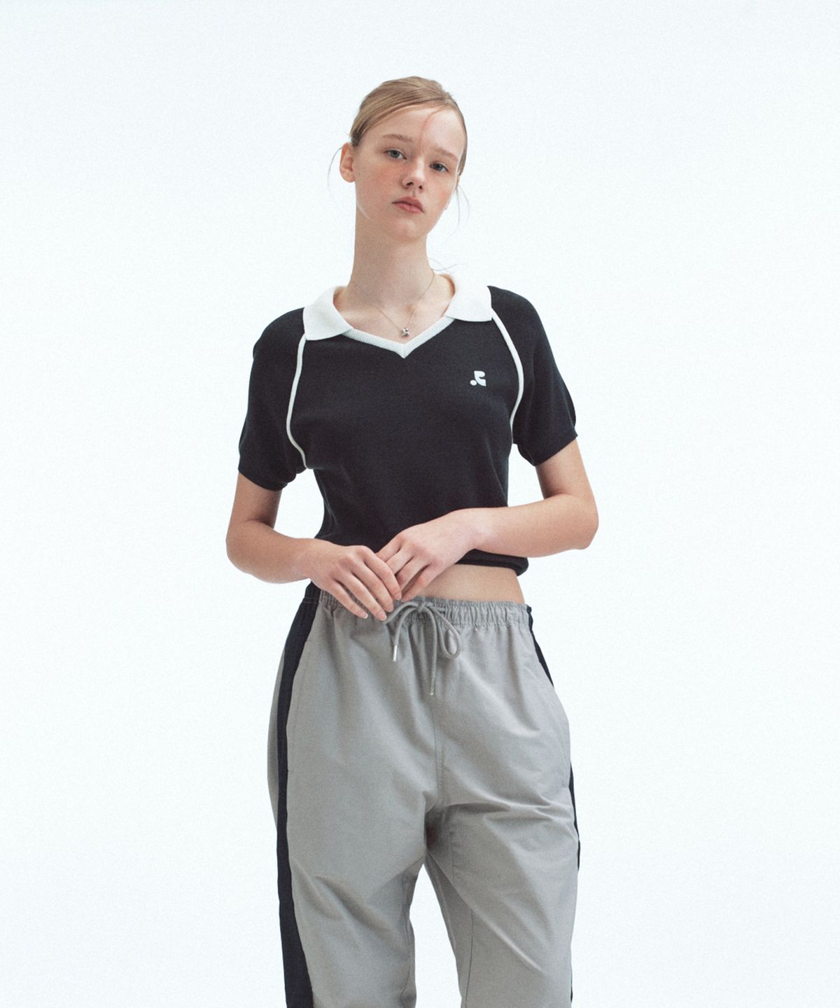레스트앤레크레이션(REST&RECREATION) V-NECK COLLAR KNIT TOP - NAVY