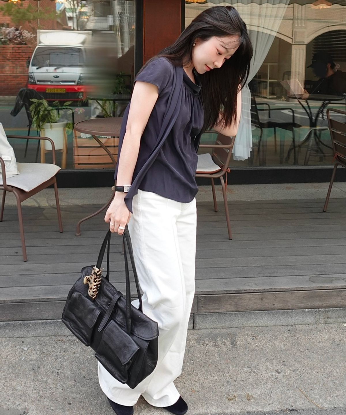 로엠(ROEM) 핀턱 와이드 데님 RMTJG24G13