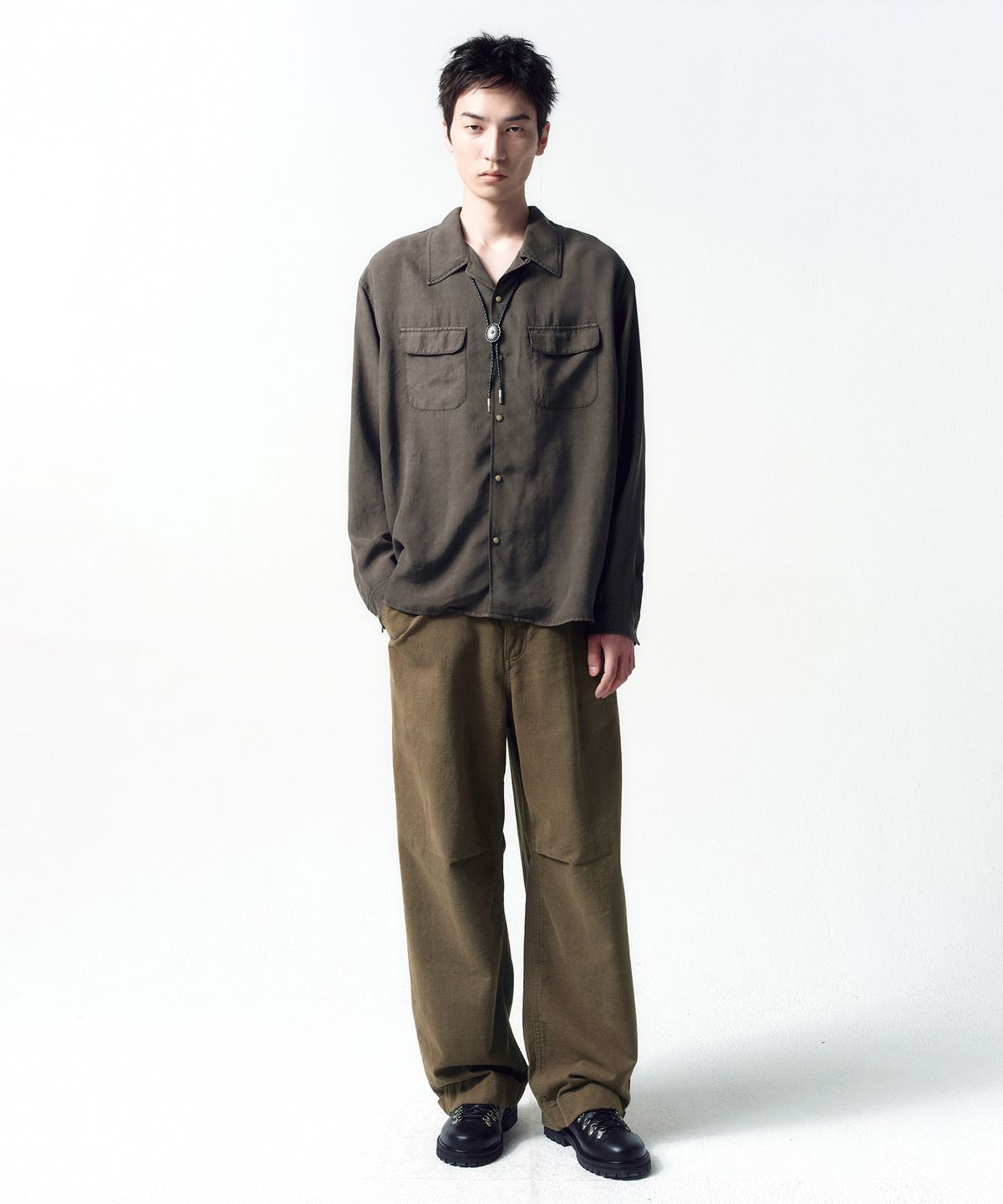 인사일런스(INSILENCE) 텐셀 개버딘 오픈칼라 셔츠 OLIVE GREY