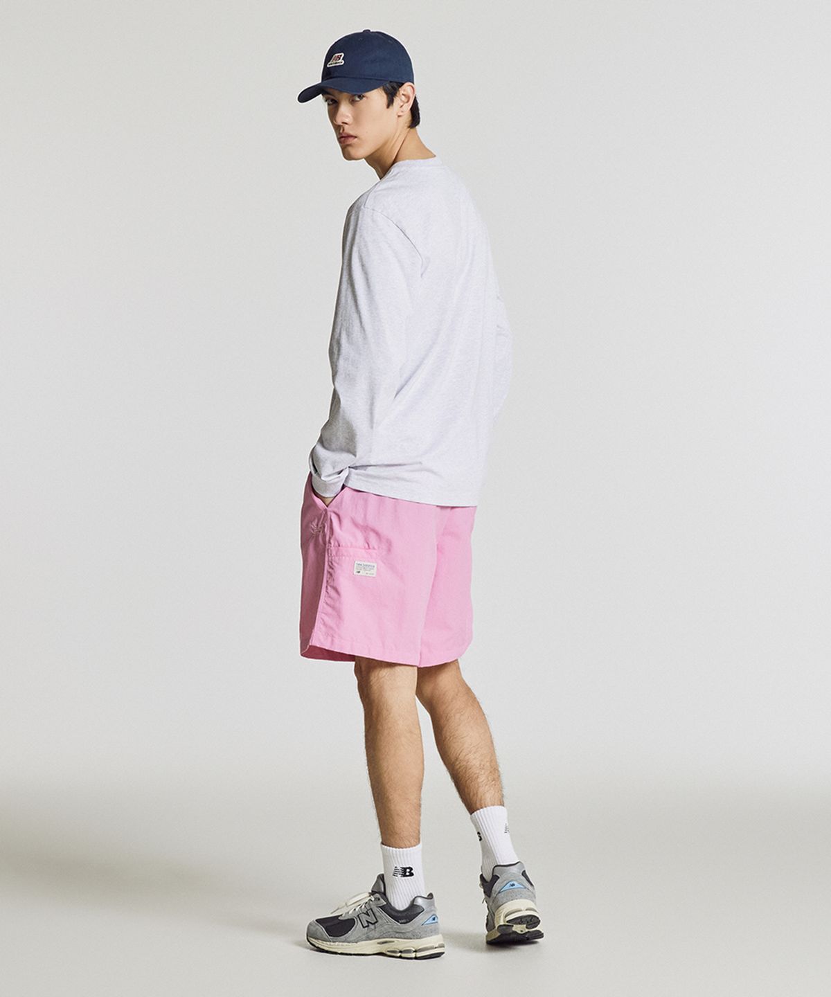 뉴발란스(NEW BALANCE) NBNVG21443 / UNI 헤리티지 4.5부 쇼츠 (PINK)