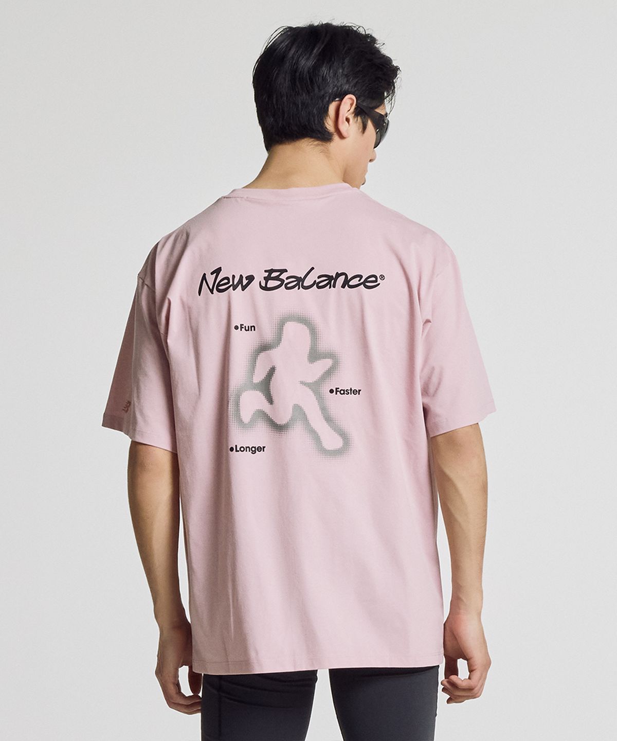 뉴발란스(NEW BALANCE) NBNEG25403 / UNI RC FROZEN 러너스 반팔티 (LIGHT PINK)