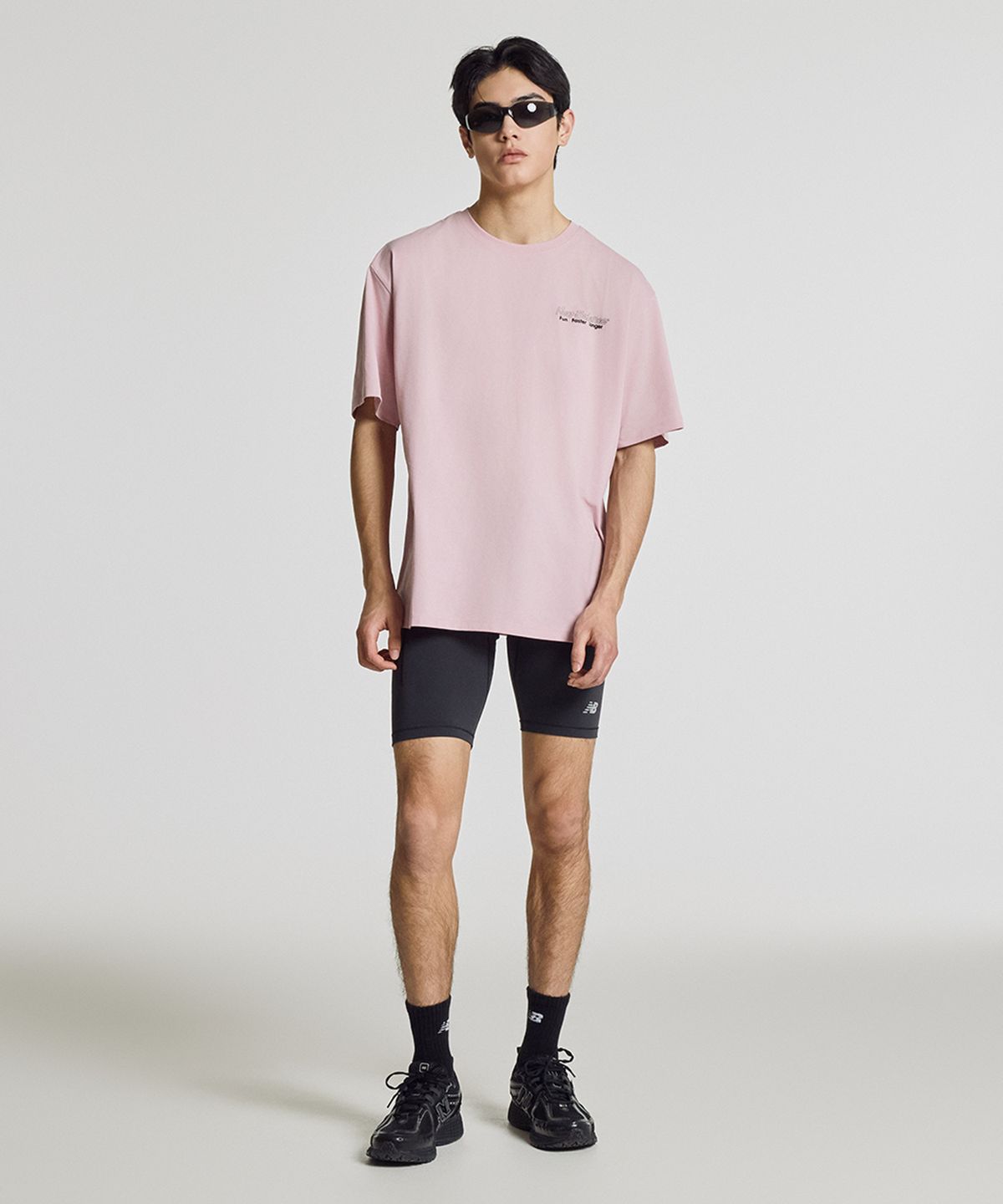 뉴발란스(NEW BALANCE) NBNEG25403 / UNI RC FROZEN 러너스 반팔티 (LIGHT PINK)